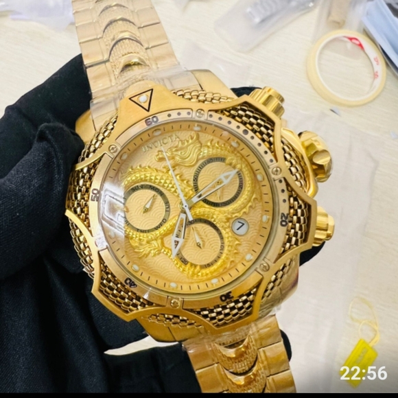 Invicta 31520 Reserve Men's Chronograph Quartz Watch With Invicta Protective Har - Picture 2 of 4